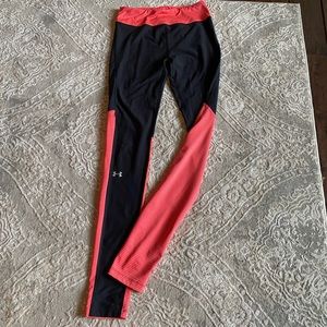 pink stripe/ black Under Armour leggings